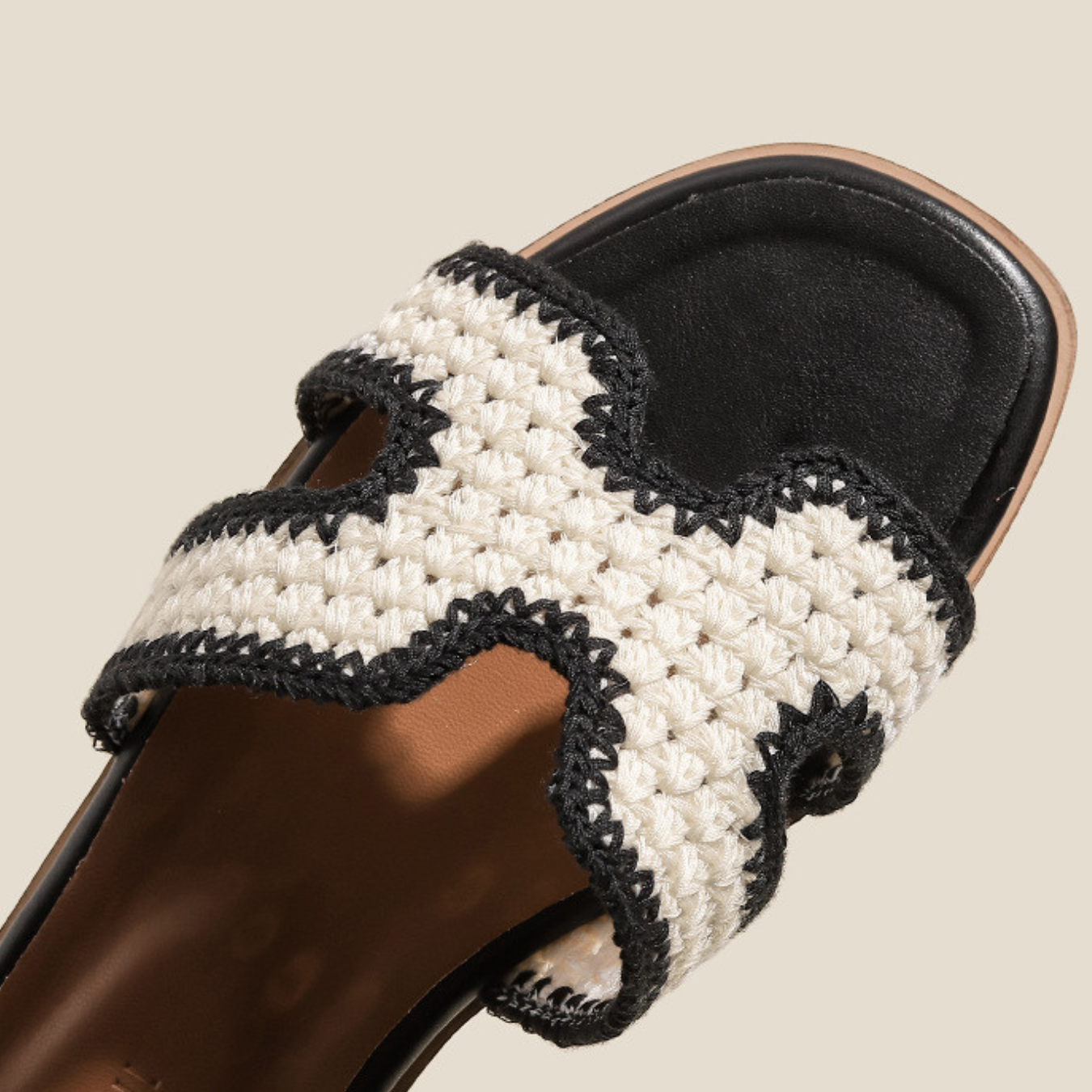 ÉLISE RAFFIA | ELEGANT SANDALS