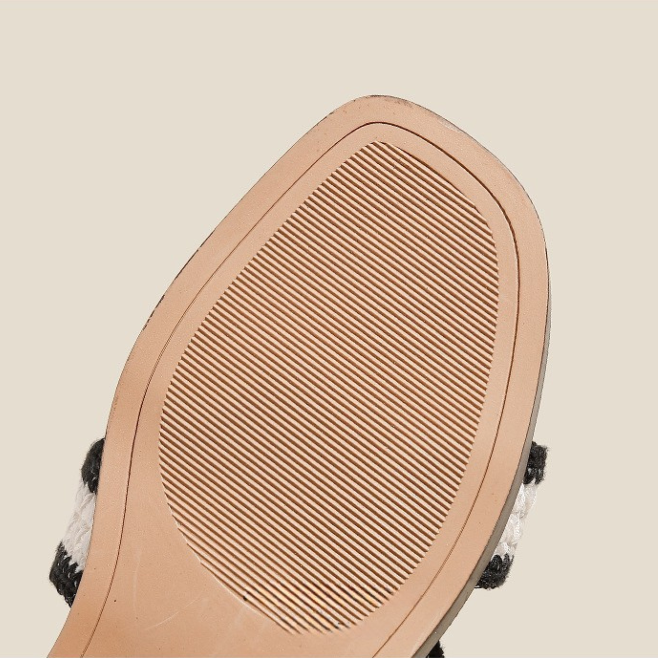 ÉLISE RAFFIA | ELEGANT SANDALS