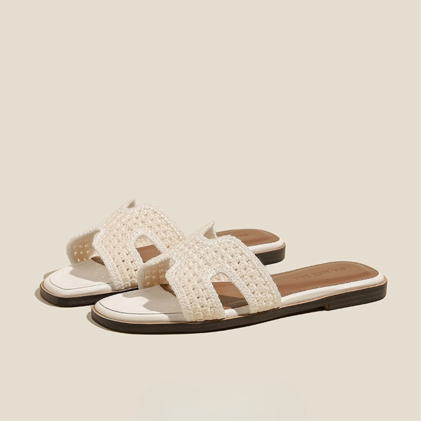ÉLISE RAFFIA | ELEGANT SANDALS